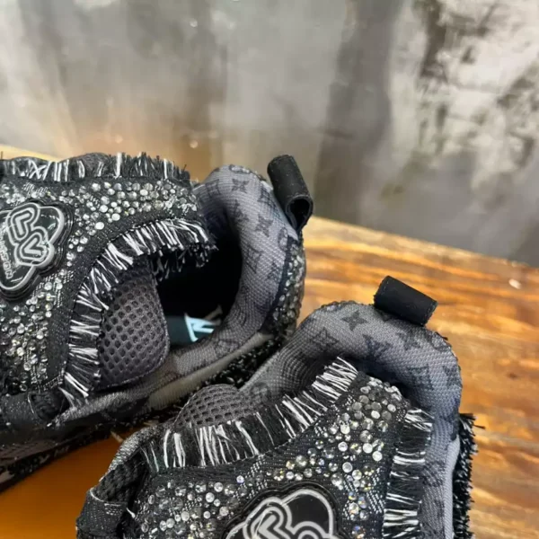 Louis Vuitton Skate Sneaker - LS293