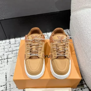 Louis Vuitton Trainer Maxi Sneaker - LS284