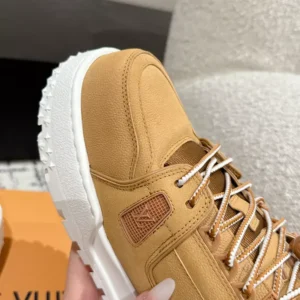 Louis Vuitton Trainer Maxi Sneaker - LS284