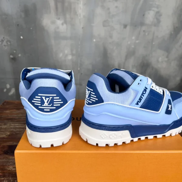 Louis Vuitton Trainer Maxi Sneakers - LS279
