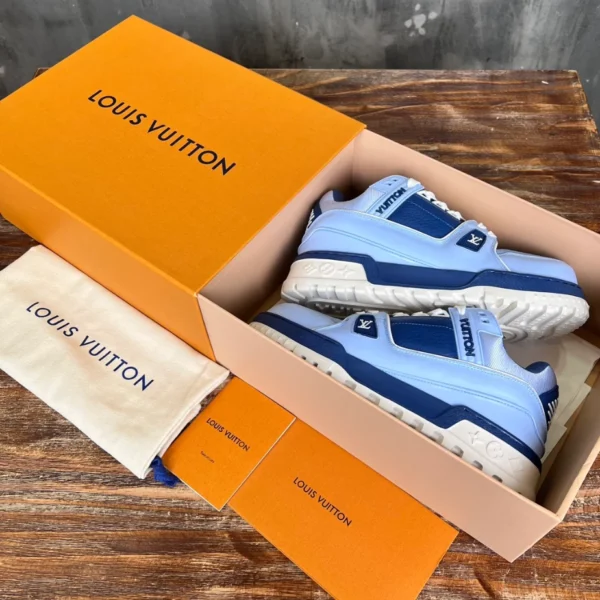 Louis Vuitton Trainer Maxi Sneakers - LS279