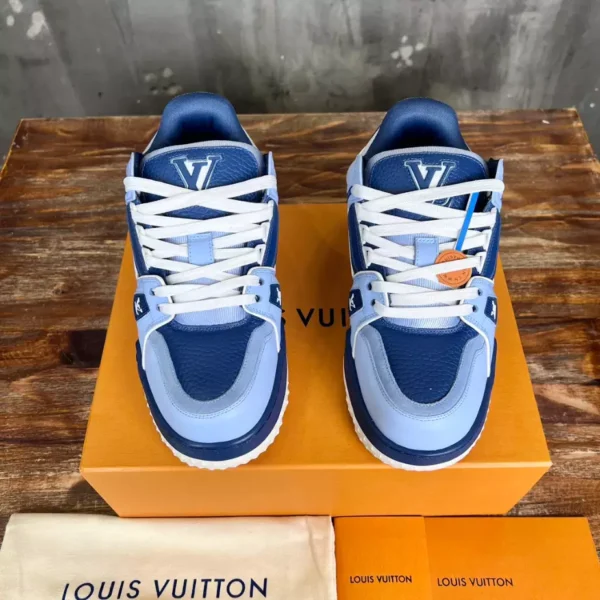Louis Vuitton Trainer Maxi Sneakers - LS279