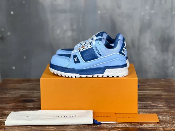 Louis Vuitton Trainer Maxi Sneakers - LS279