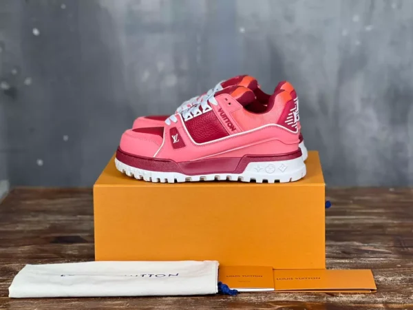 Louis Vuitton Trainer Maxi Sneakers - LS280