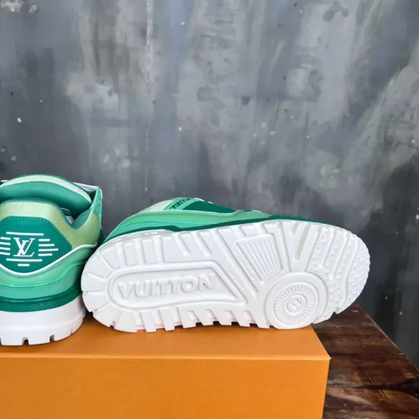 Louis Vuitton Trainer Maxi Sneakers - LS281