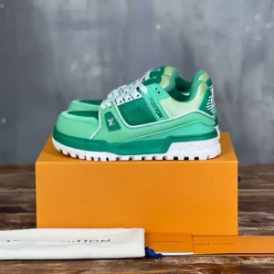 Louis Vuitton Trainer Maxi Sneakers - LS281