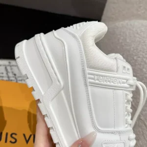 Louis Vuitton Trainer Snow Sneaker - LS285