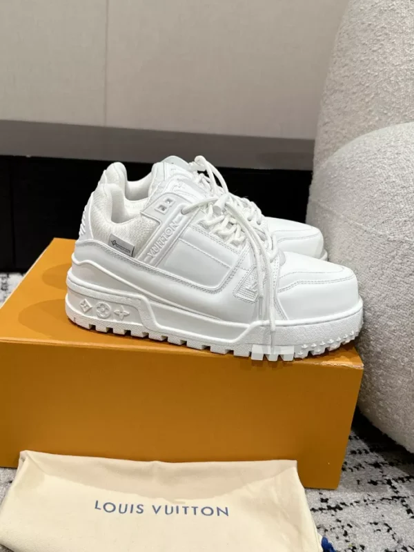 Louis Vuitton Trainer Snow Sneaker - LS285