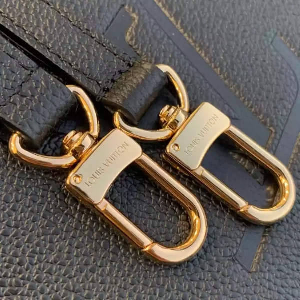 Louis Vuitton OnTheGo PM - L18