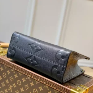Louis Vuitton OnTheGo PM - L18