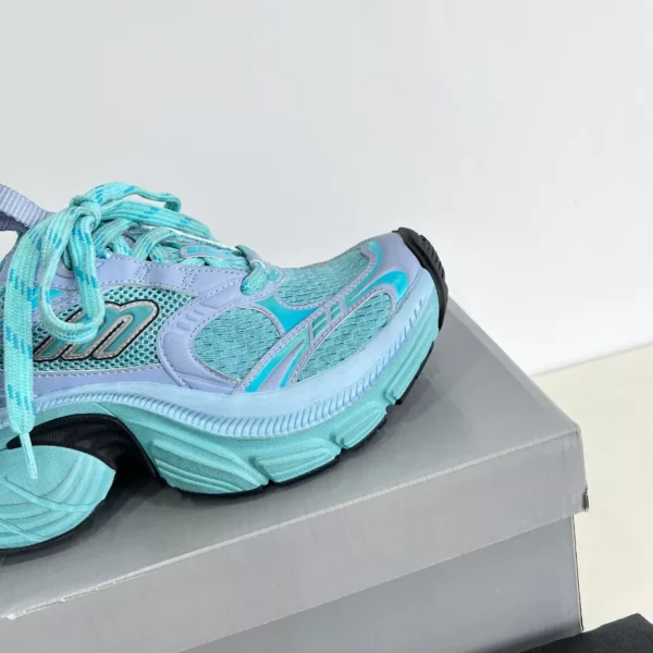 Balenciaga 6XL Sneaker 