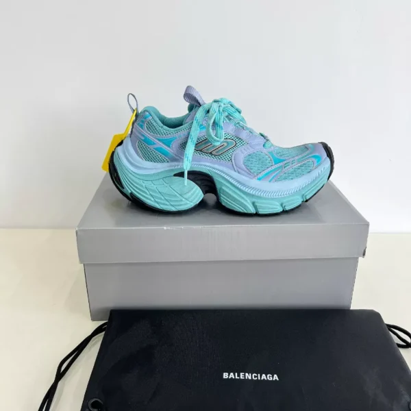 Balenciaga 6XL Sneaker 