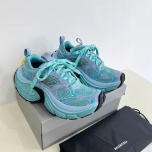 Balenciaga 6XL Sneaker 