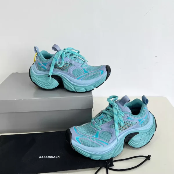 Balenciaga 6XL Sneaker 