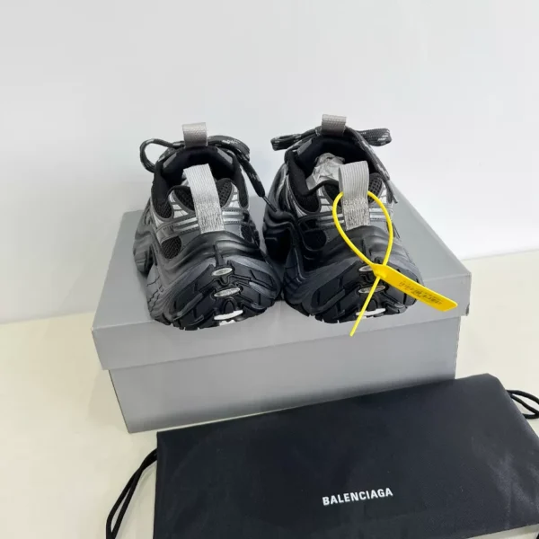 Balenciaga 6XL Sneaker - GS113