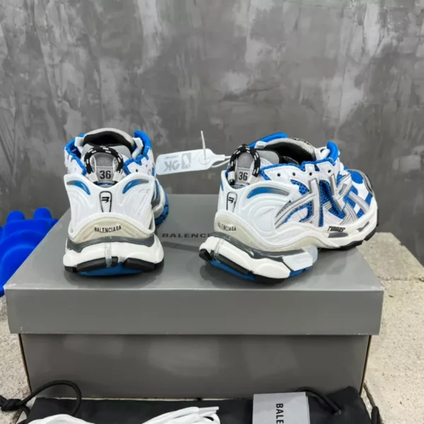 Balenciaga Runner Sneaker - GS121