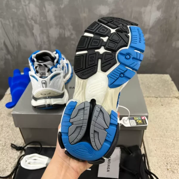 Balenciaga Runner Sneaker - GS121