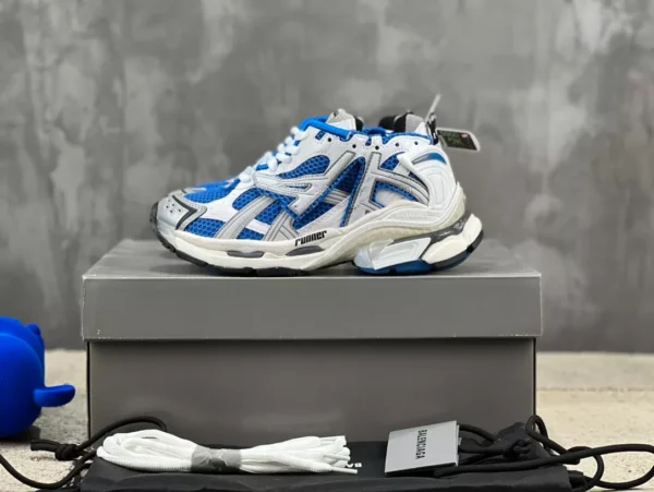 Balenciaga Runner Sneaker - GS121