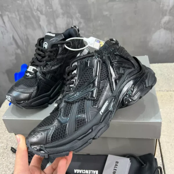 Balenciaga Runner Sneaker - GS122