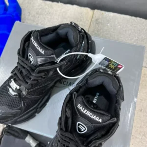 Balenciaga Runner Sneaker - GS122