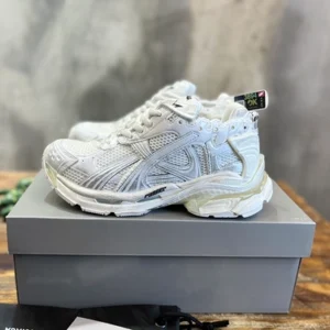 Balenciaga Runner Sneaker - GS123