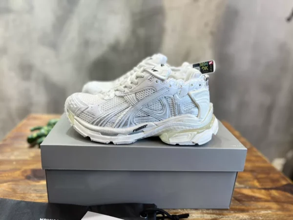 Balenciaga Runner Sneaker - GS123