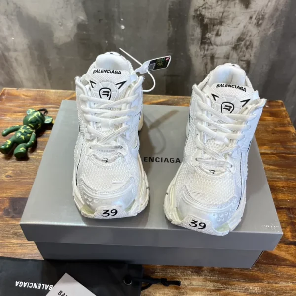 Balenciaga Runner Sneaker - GS123