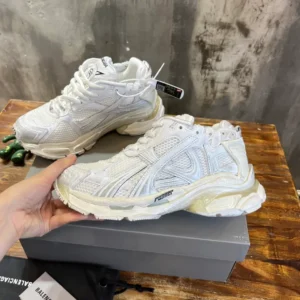 Balenciaga Runner Sneaker - GS123