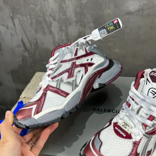 Balenciaga Runner Sneaker - GS124