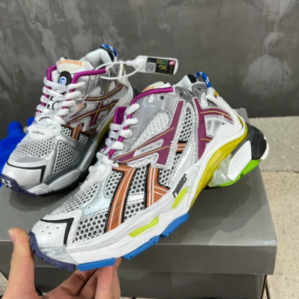 Balenciaga Runner Sneaker - GS125