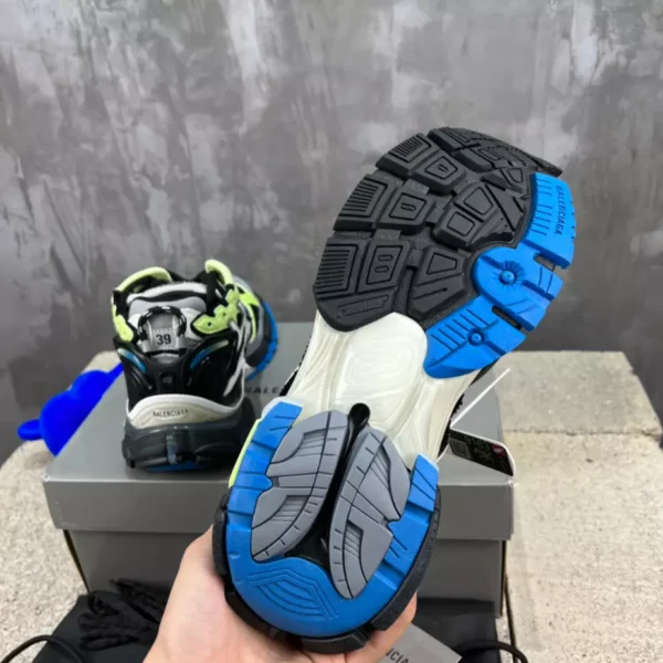 Balenciaga Runner Sneaker - GS126