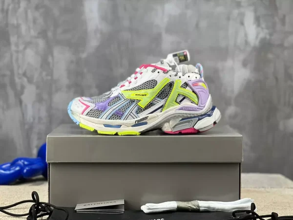 Balenciaga Runner Sneaker - GS127
