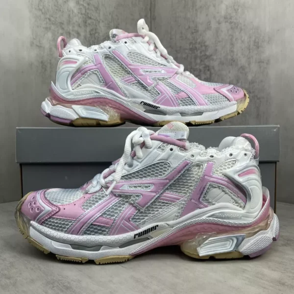 Balenciaga Runner Sneaker - GS129