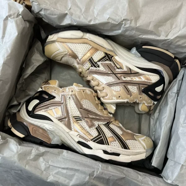 Balenciaga Runner Sneaker - GS130