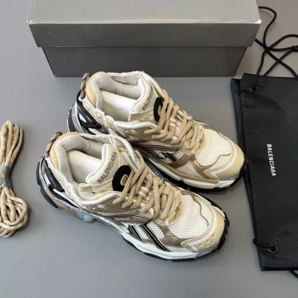 Balenciaga Runner Sneaker - GS130
