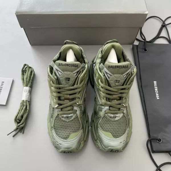 Balenciaga Runner Sneaker - GS131
