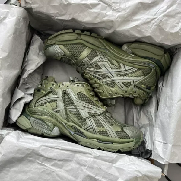 Balenciaga Runner Sneaker - GS131