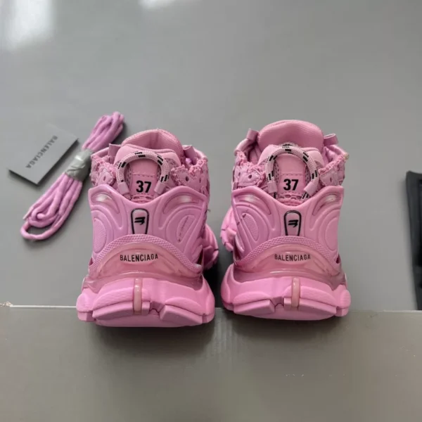 Balenciaga Runner Sneaker - GS132