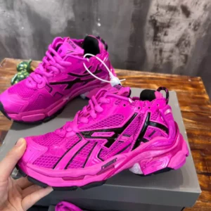 Balenciaga Runner Sneaker - GS133