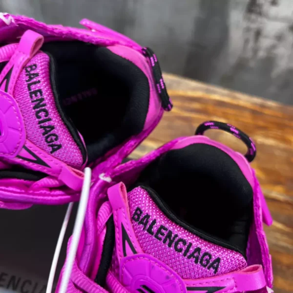 Balenciaga Runner Sneaker - GS133