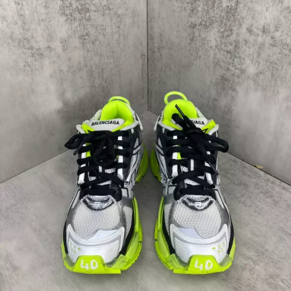 Balenciaga Runner Sneaker - GS135