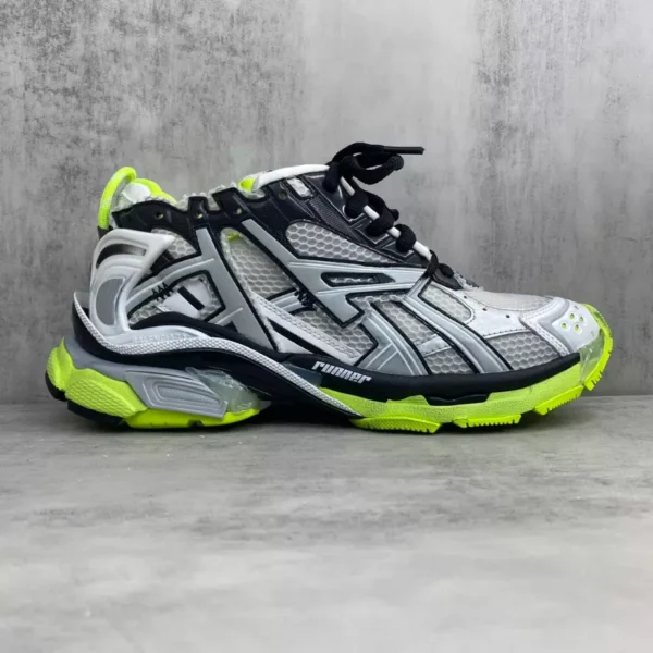 Balenciaga Runner Sneaker - GS135