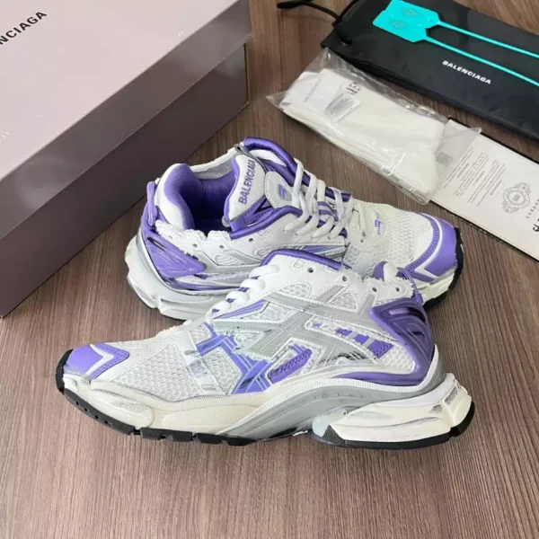 Balenciaga Runner Sneaker - GS136