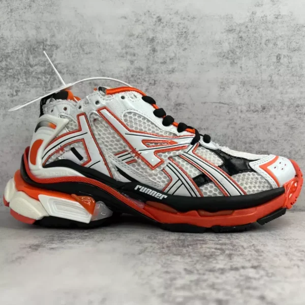 Balenciaga Runner Sneaker - GS137
