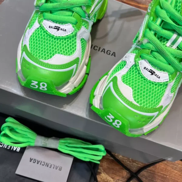 Balenciaga Runner Sneaker - GS141