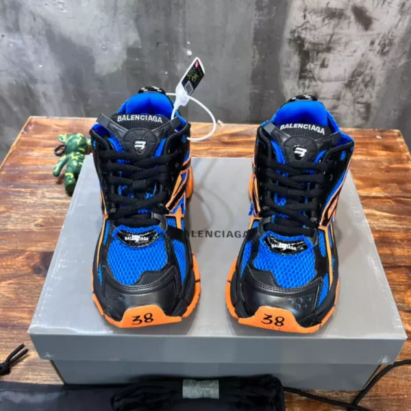 Balenciaga Runner Sneaker - GS142