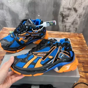 Balenciaga Runner Sneaker - GS142