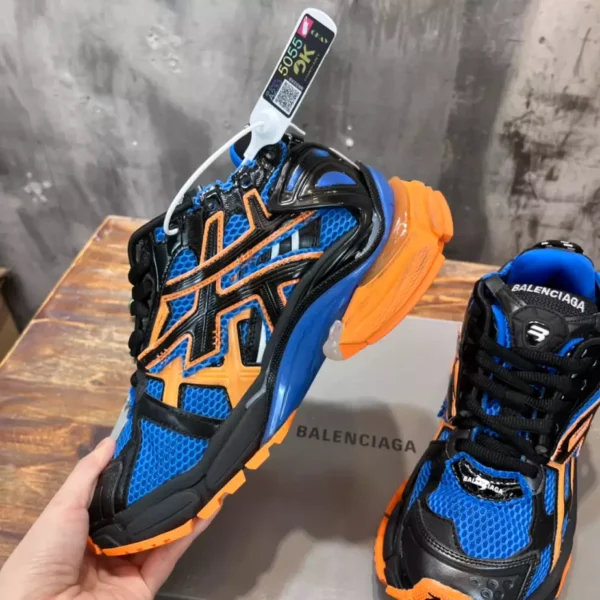Balenciaga Runner Sneaker - GS142