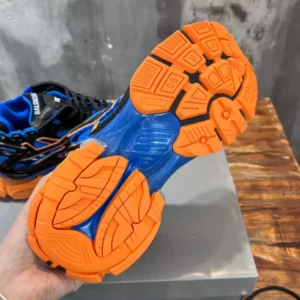 Balenciaga Runner Sneaker - GS142