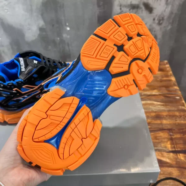 Balenciaga Runner Sneaker - GS142
